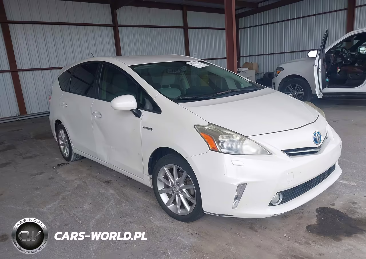 2013 Toyota Prius V Five – zdjęcie 1 z 17