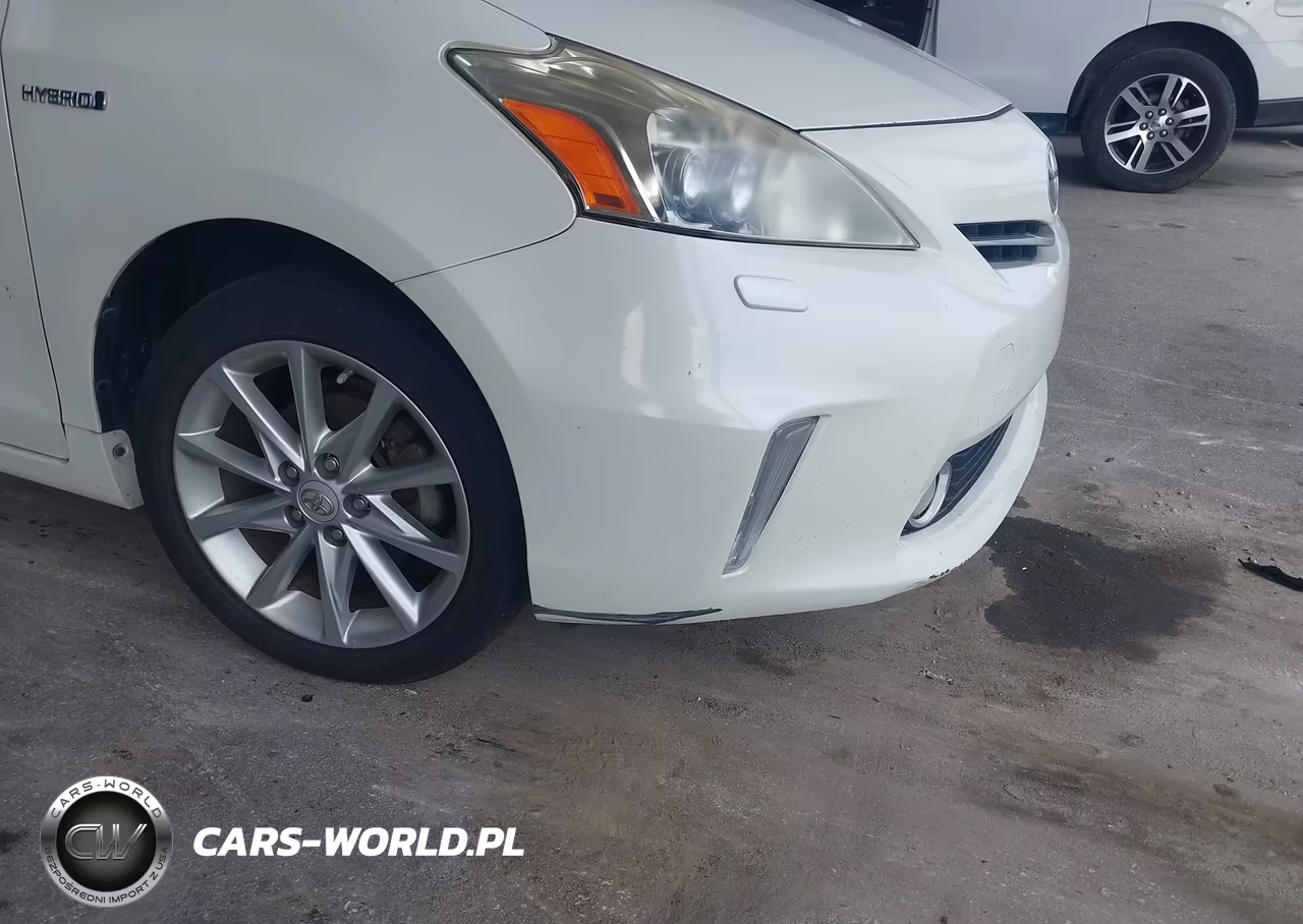 2013 Toyota Prius V Five VIN:JTDZN3EU4D3239173 - 17