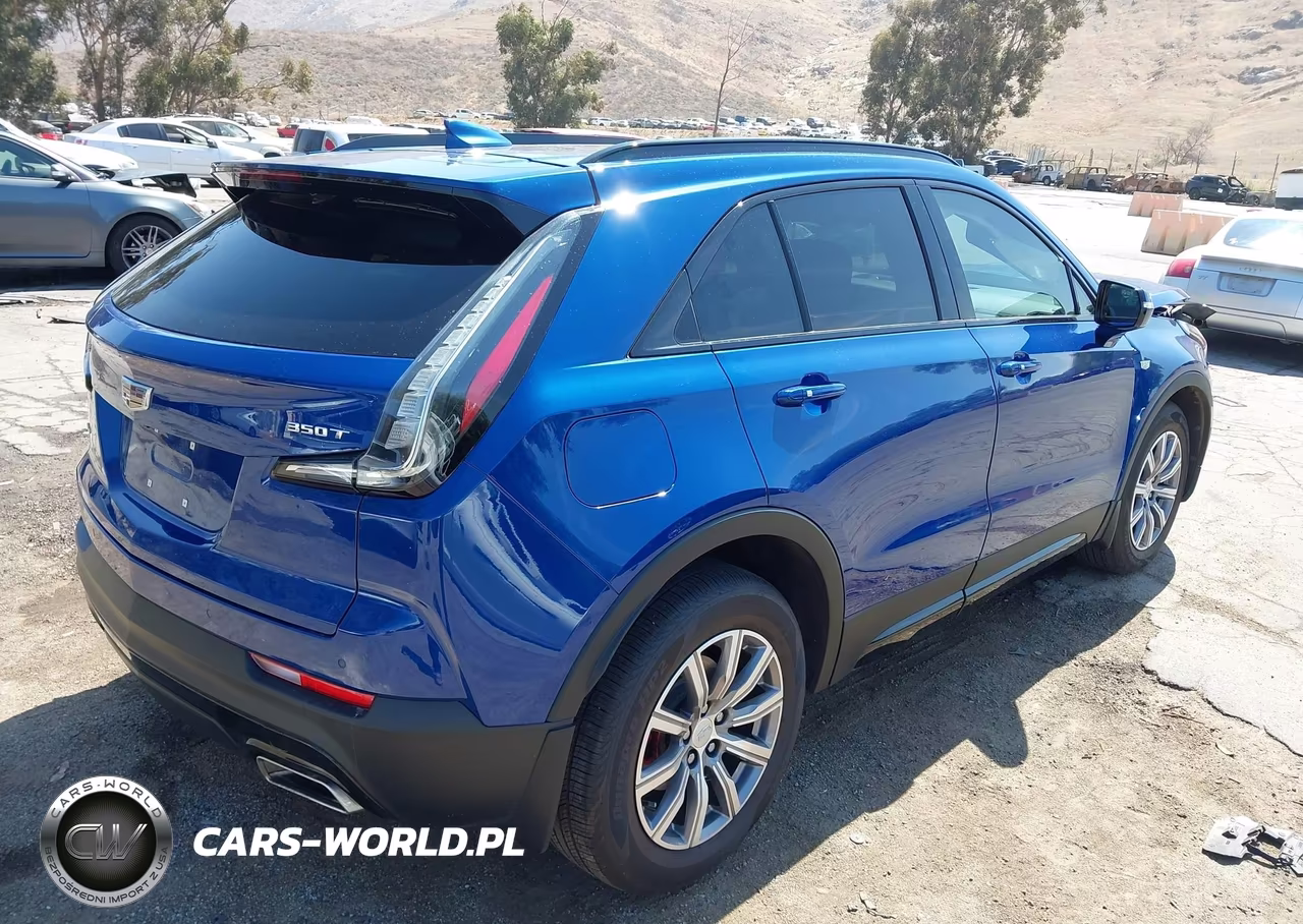 2021 Cadillac Xt4 Sport VIN:1GYFZFR42MF035595 - 4