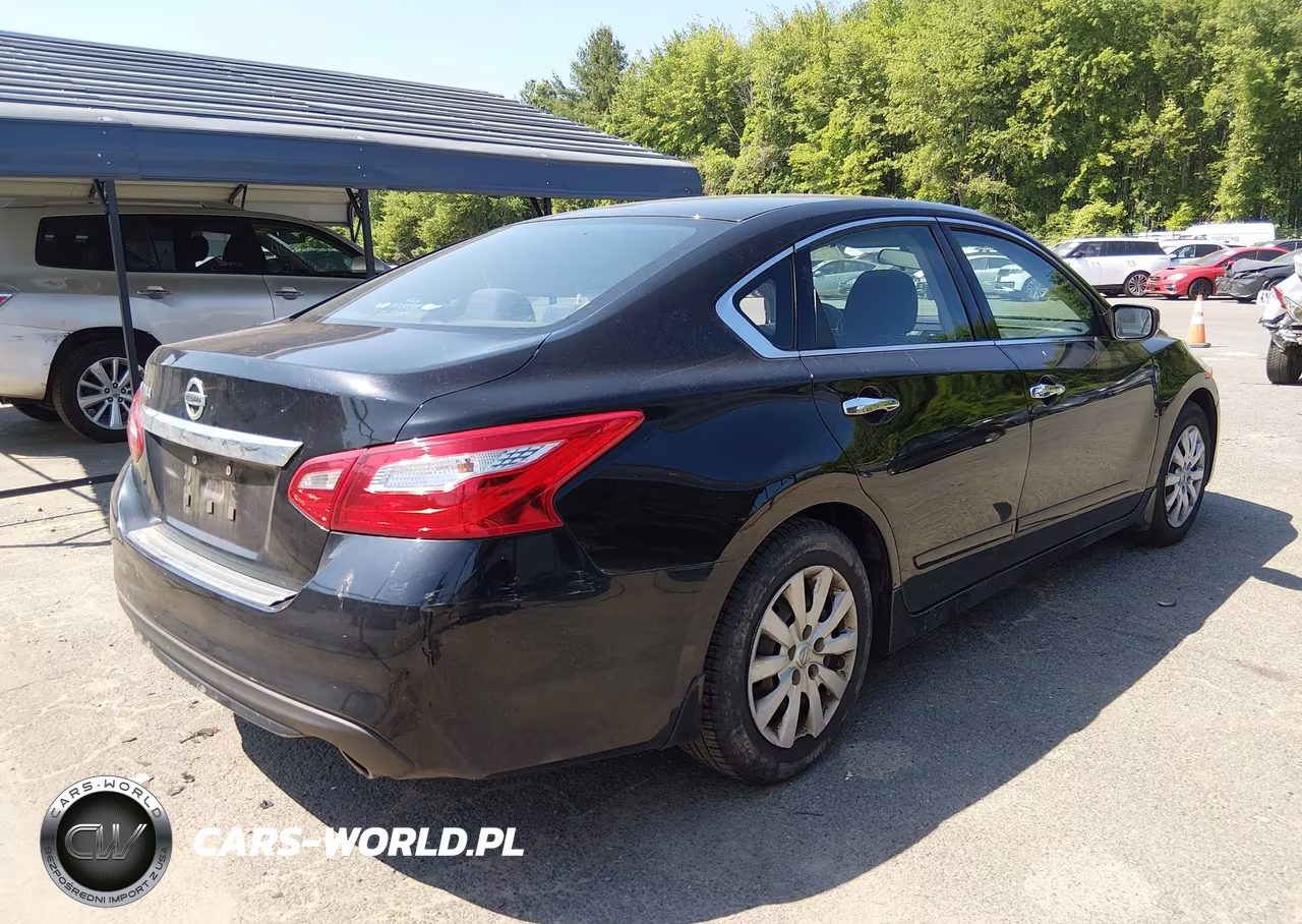 2017 Nissan Altima 2.5 S VIN:1N4AL3AP0HN323901 - 4