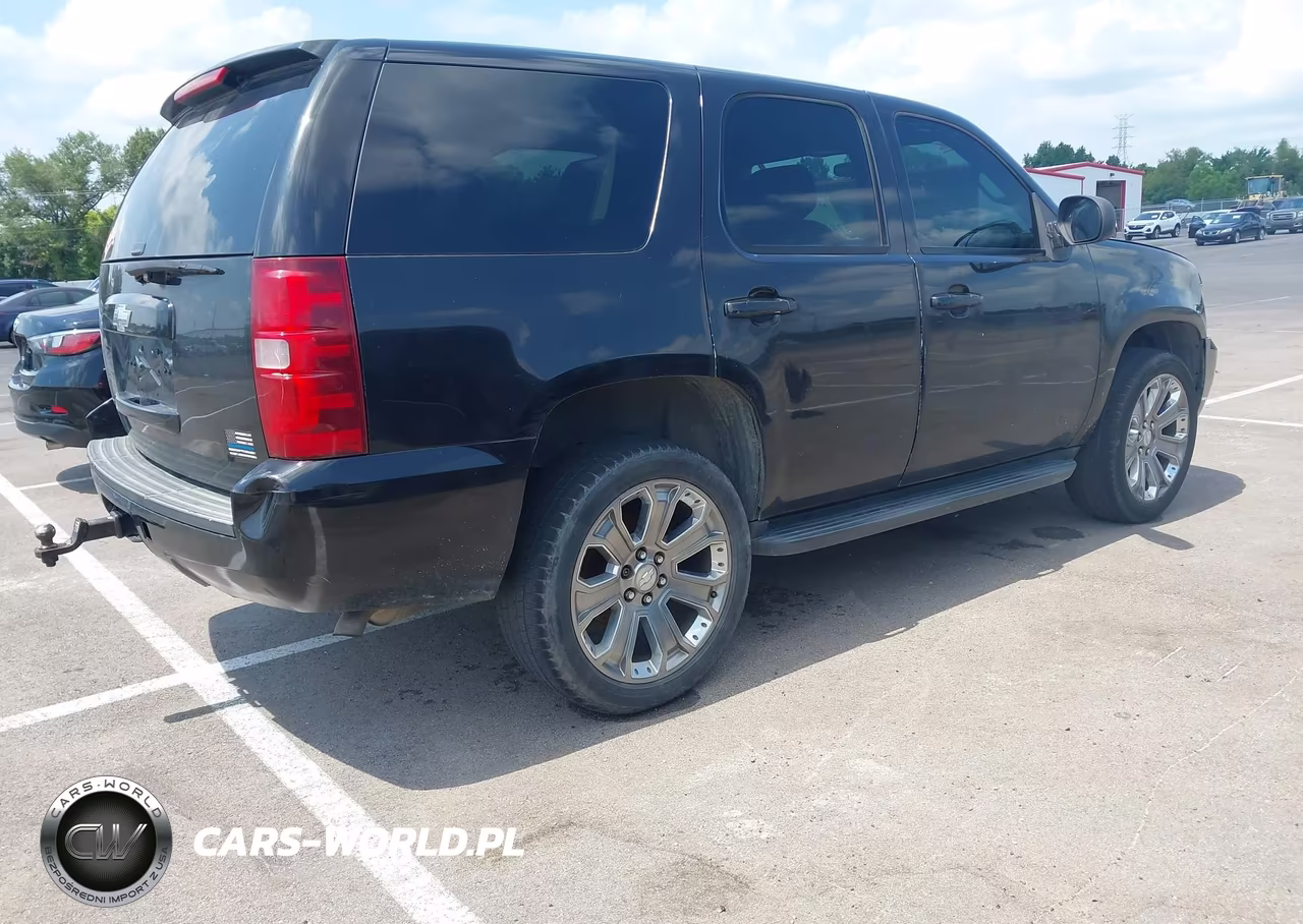 2010 Chevrolet Tahoe Special Services VIN:1GNUKAE04AR265308 - 4