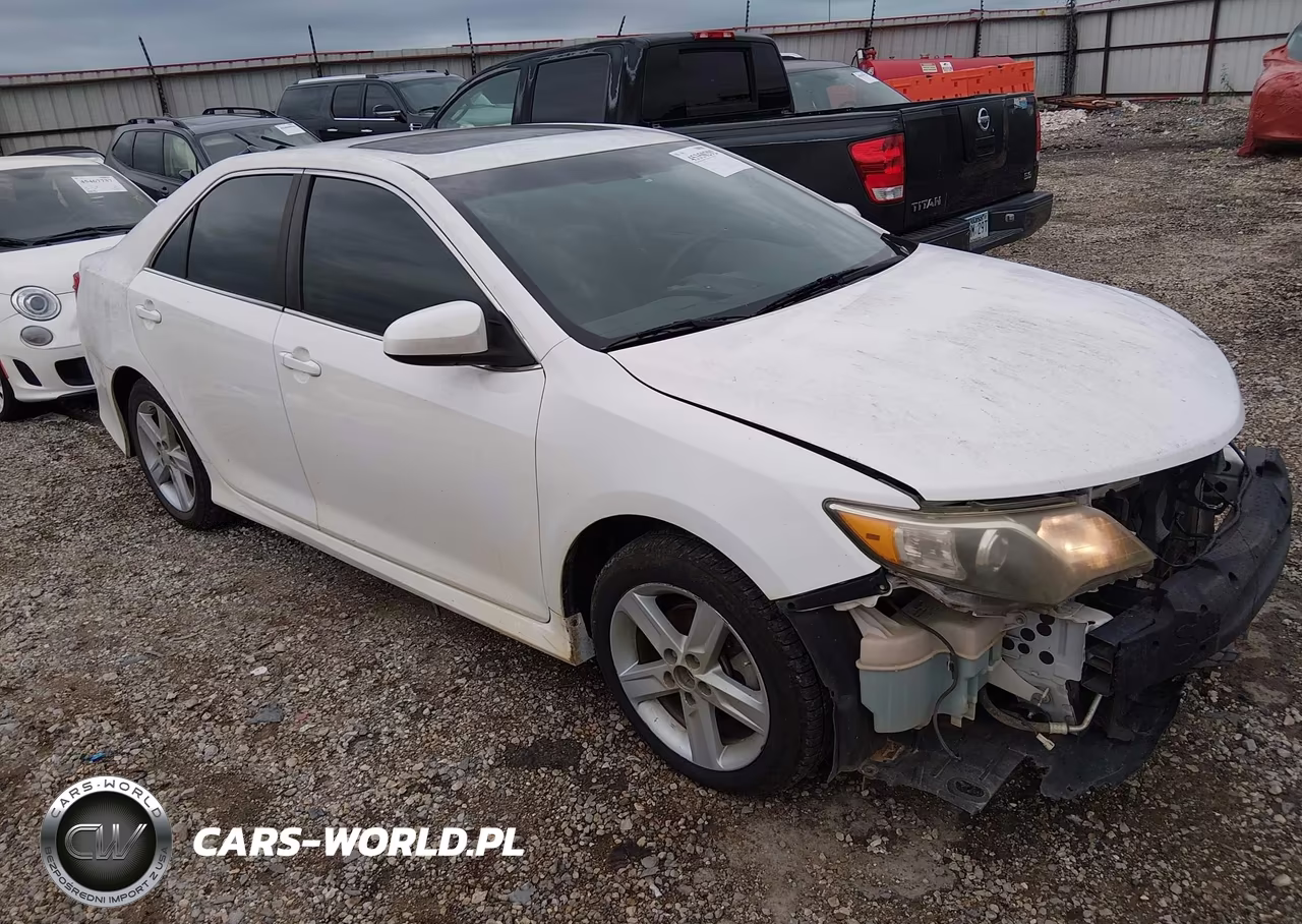 2013 Toyota Camry Se – zdjęcie 1 z 17