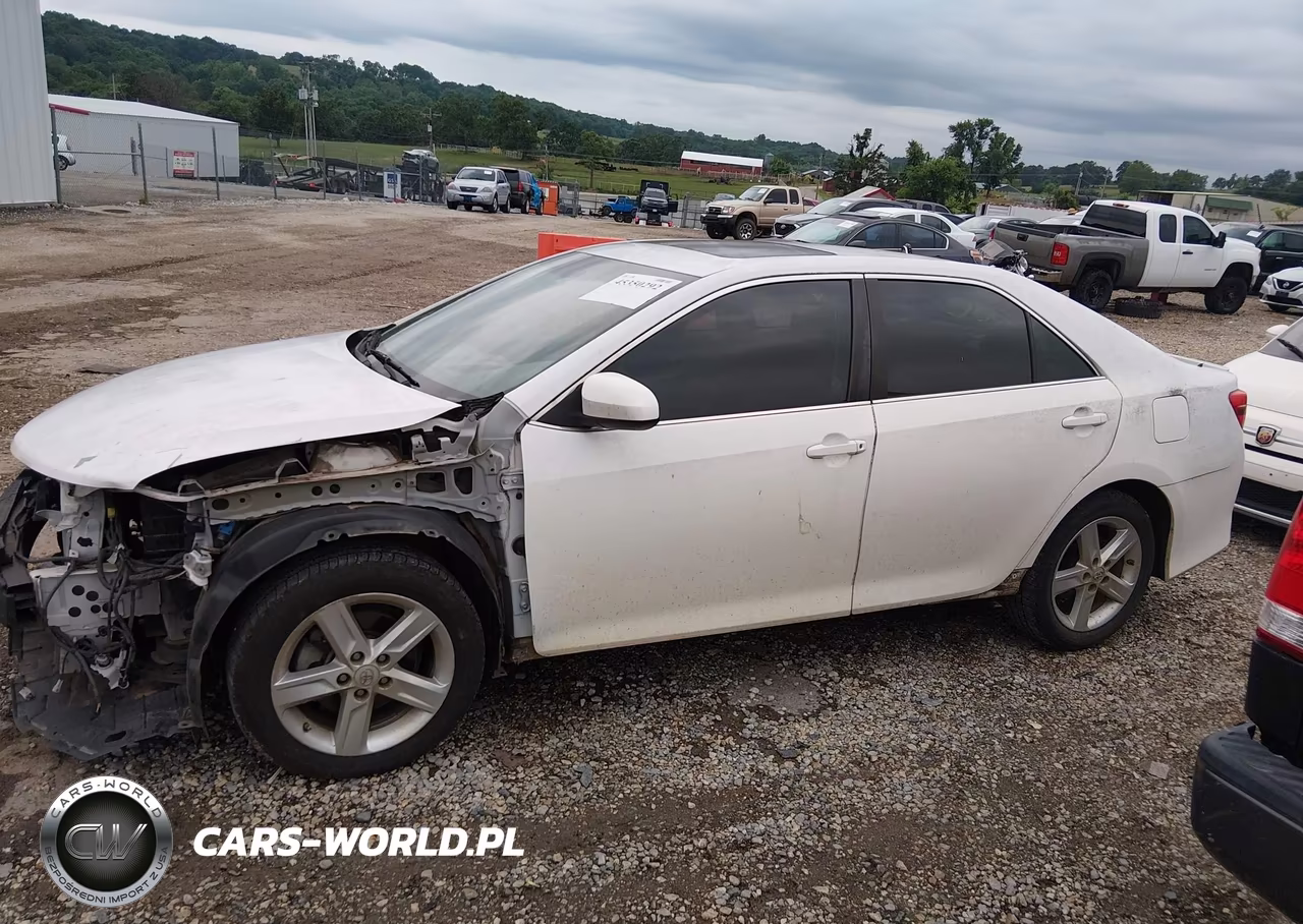 2013 Toyota Camry Se VIN:4T1BF1FK6DU665193 - 15