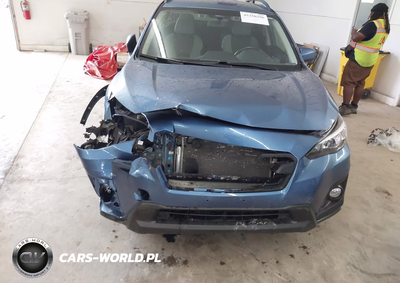 2020 Subaru Crosstrek Premium VIN:JF2GTAPC3L8235625 - 6