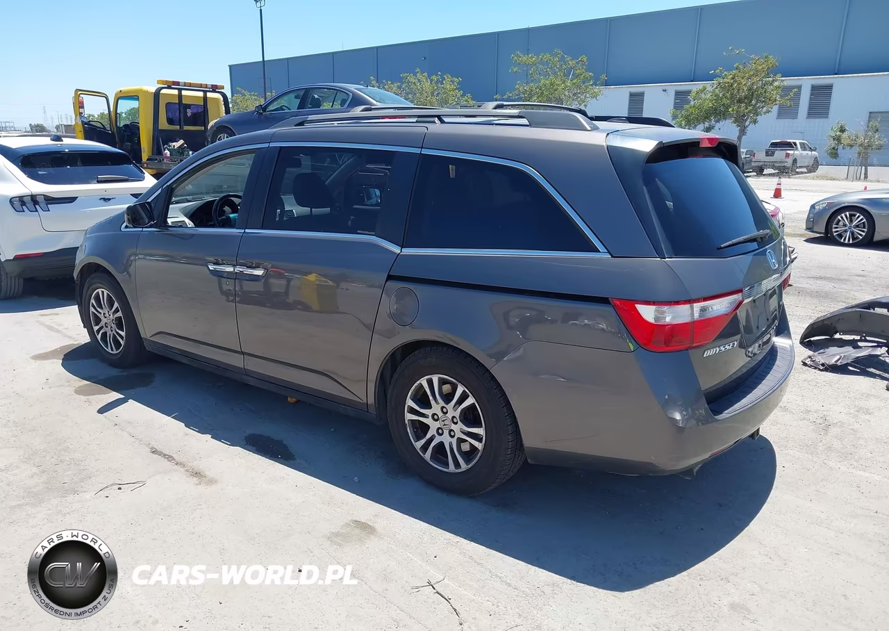 2013 Honda Odyssey Ex-L VIN:5FNRL5H63DB091079 - 3