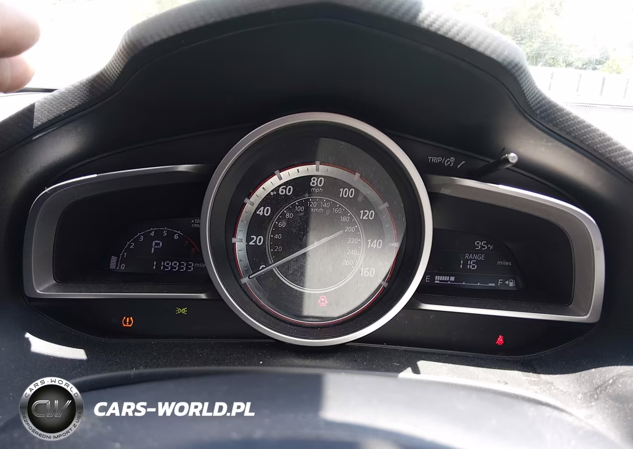 2016 Mazda Mazda3 I Sport VIN:JM1BM1T74G1304674 - 7