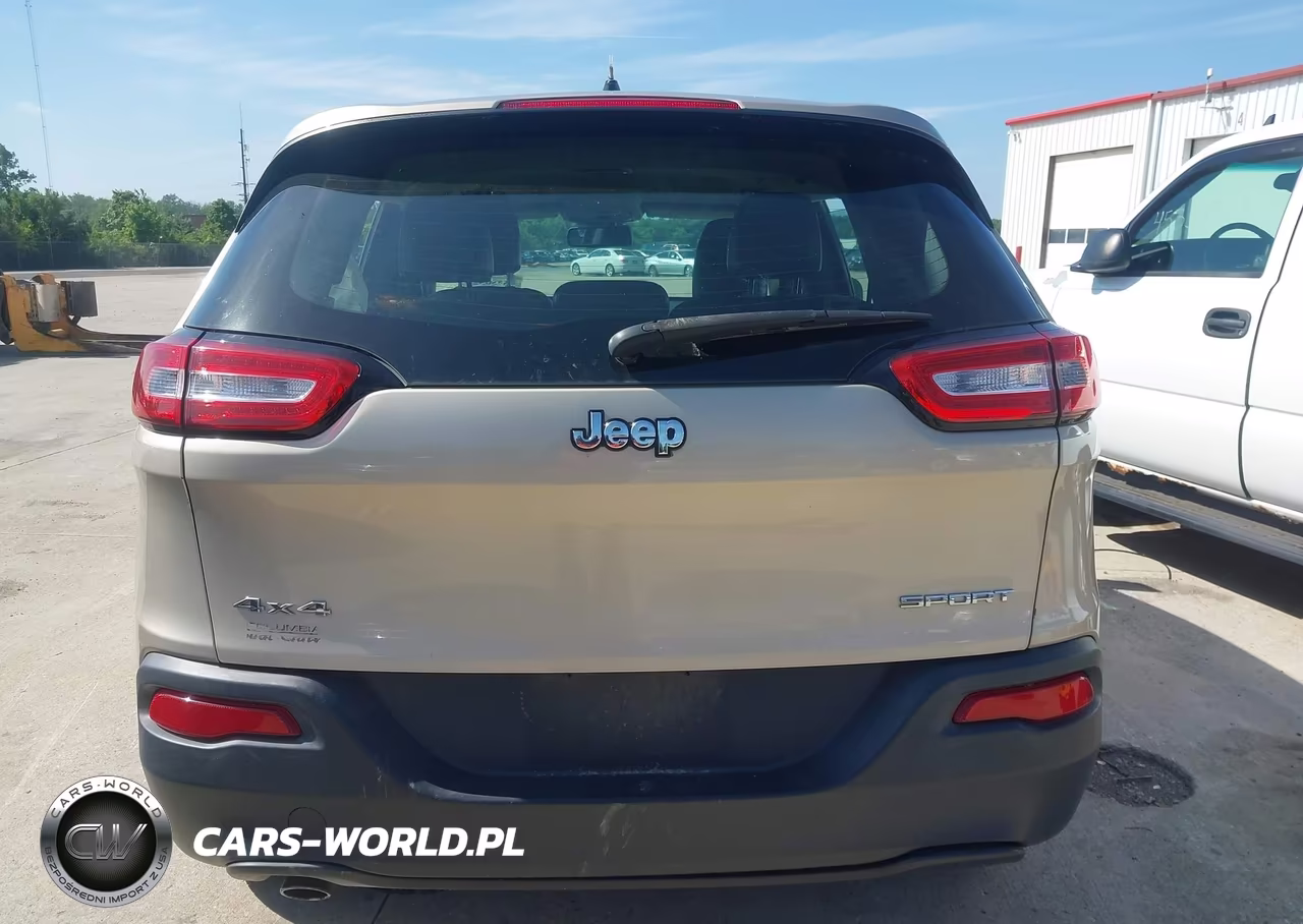 2015 Jeep Cherokee Sport VIN:1C4PJMAB6FW571064 - 16