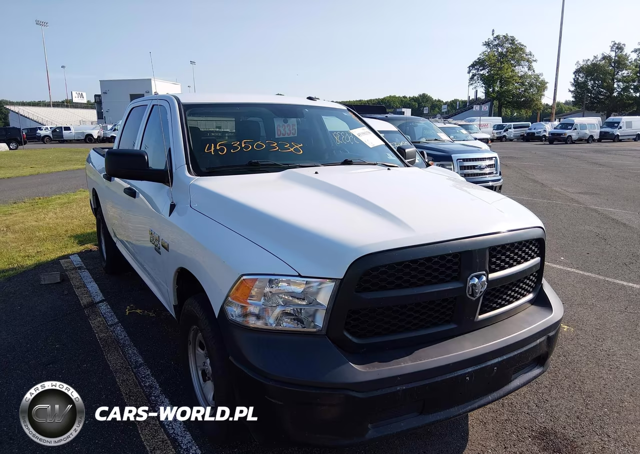 2022 Ram 1500 Classic Tradesman 4X4 5'7 Box – zdjęcie 1 z 9