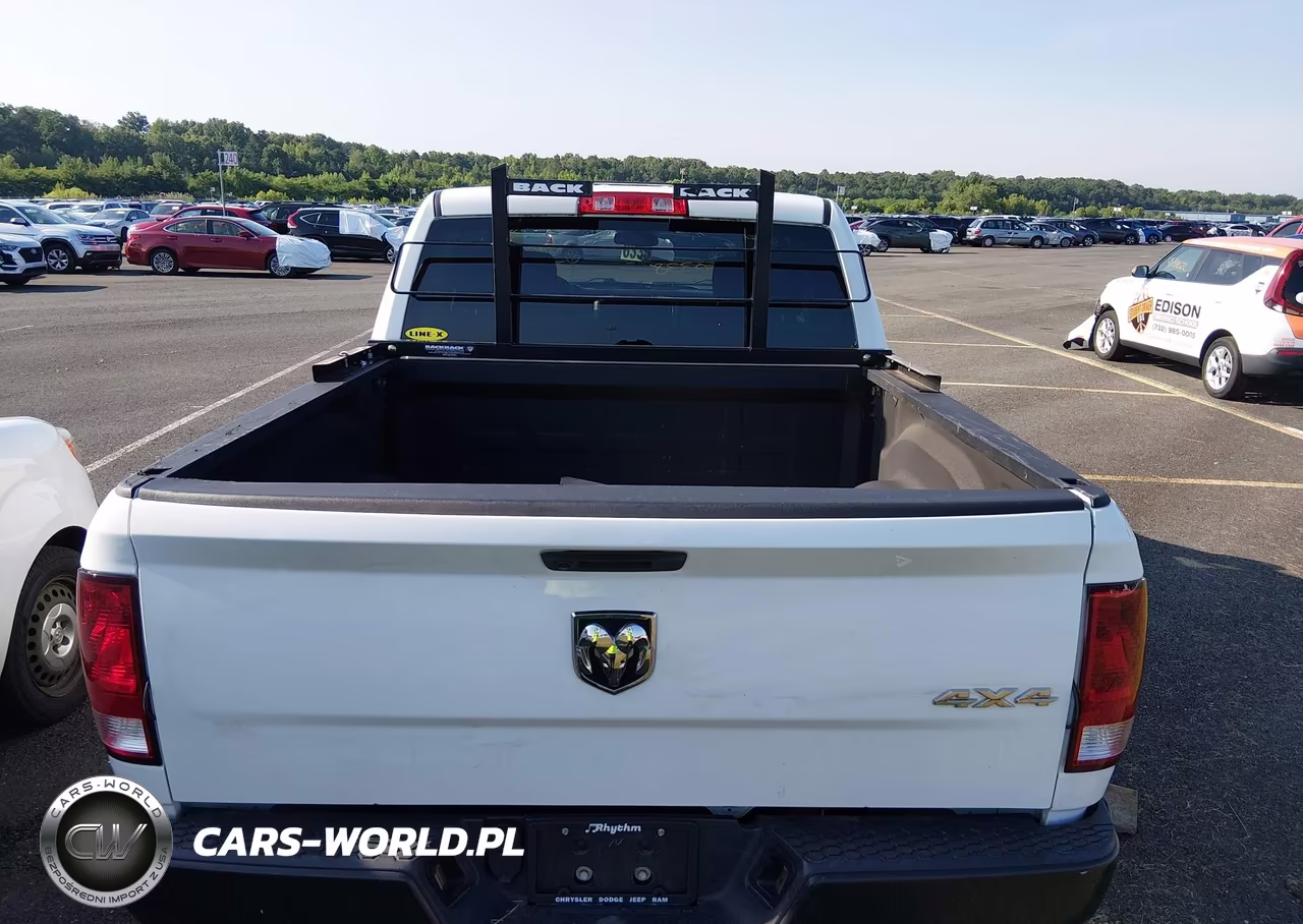 2022 Ram 1500 Classic Tradesman 4X4 5'7 Box VIN:3C6RR7KT4NG310496 - 17