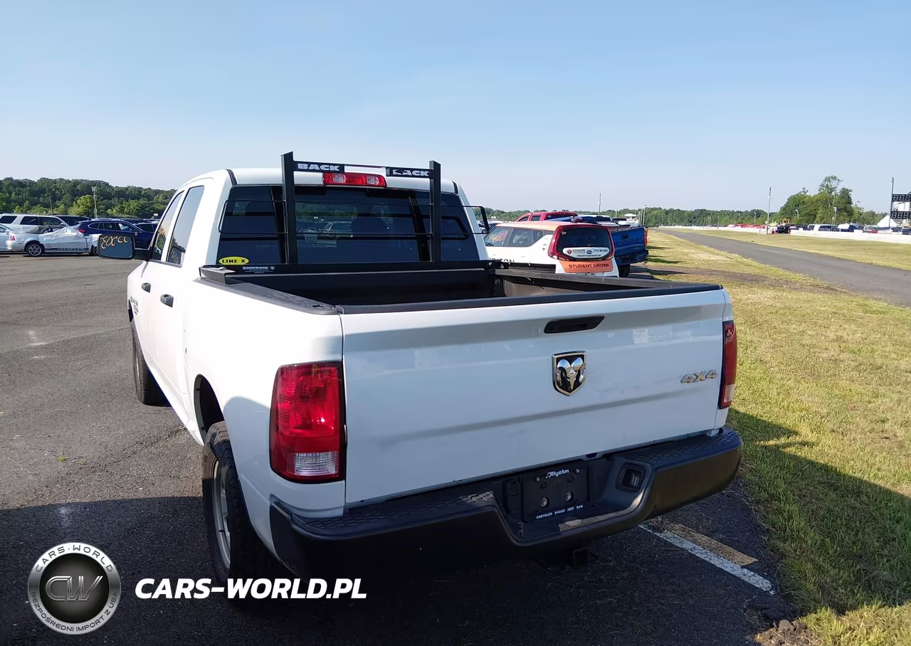 2022 Ram 1500 Classic Tradesman 4X4 5'7 Box VIN:3C6RR7KT4NG310496 - 3