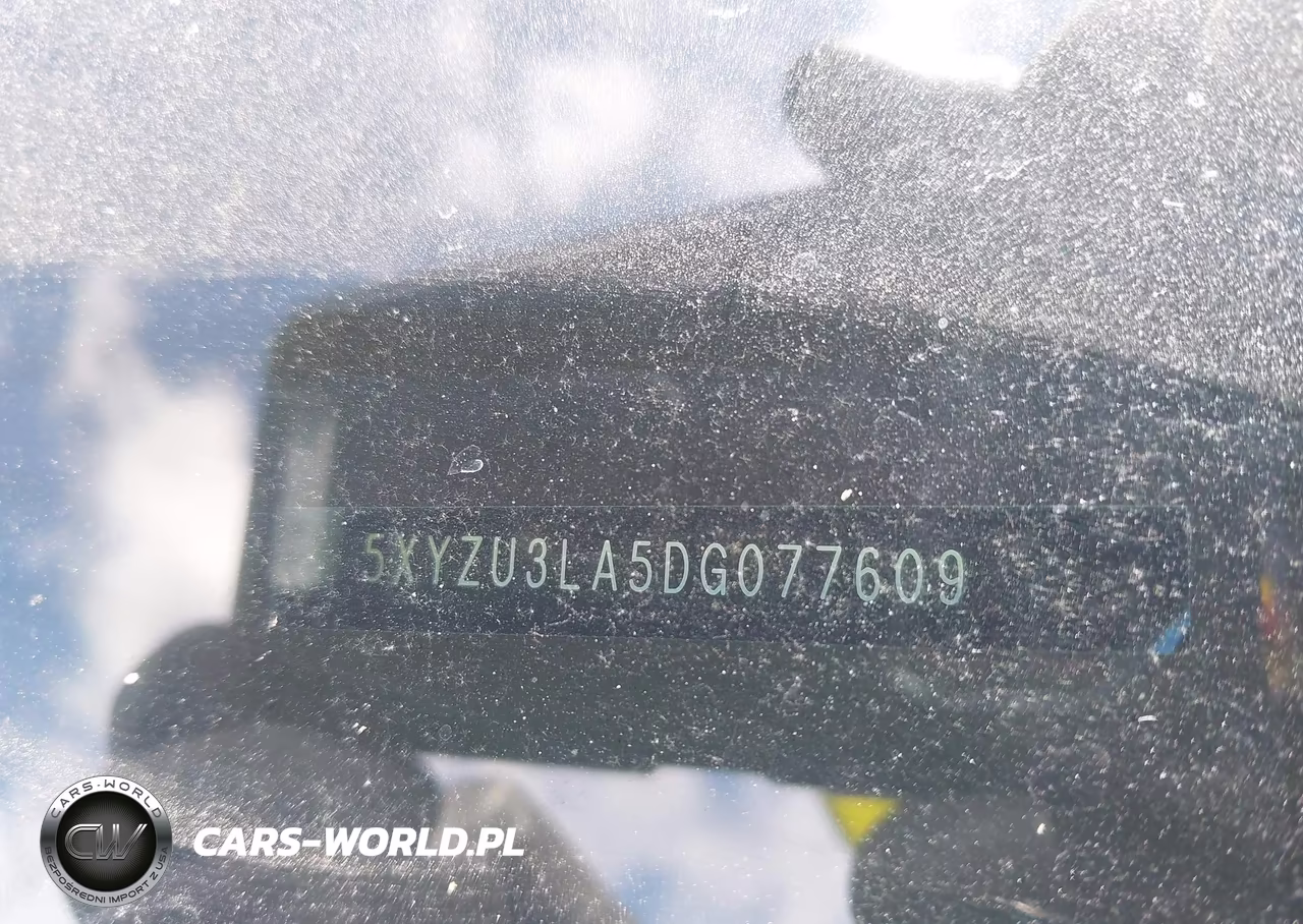 2013 Hyundai Santa Fe Sport 2.0T VIN:5XYZU3LA5DG077609 - 9