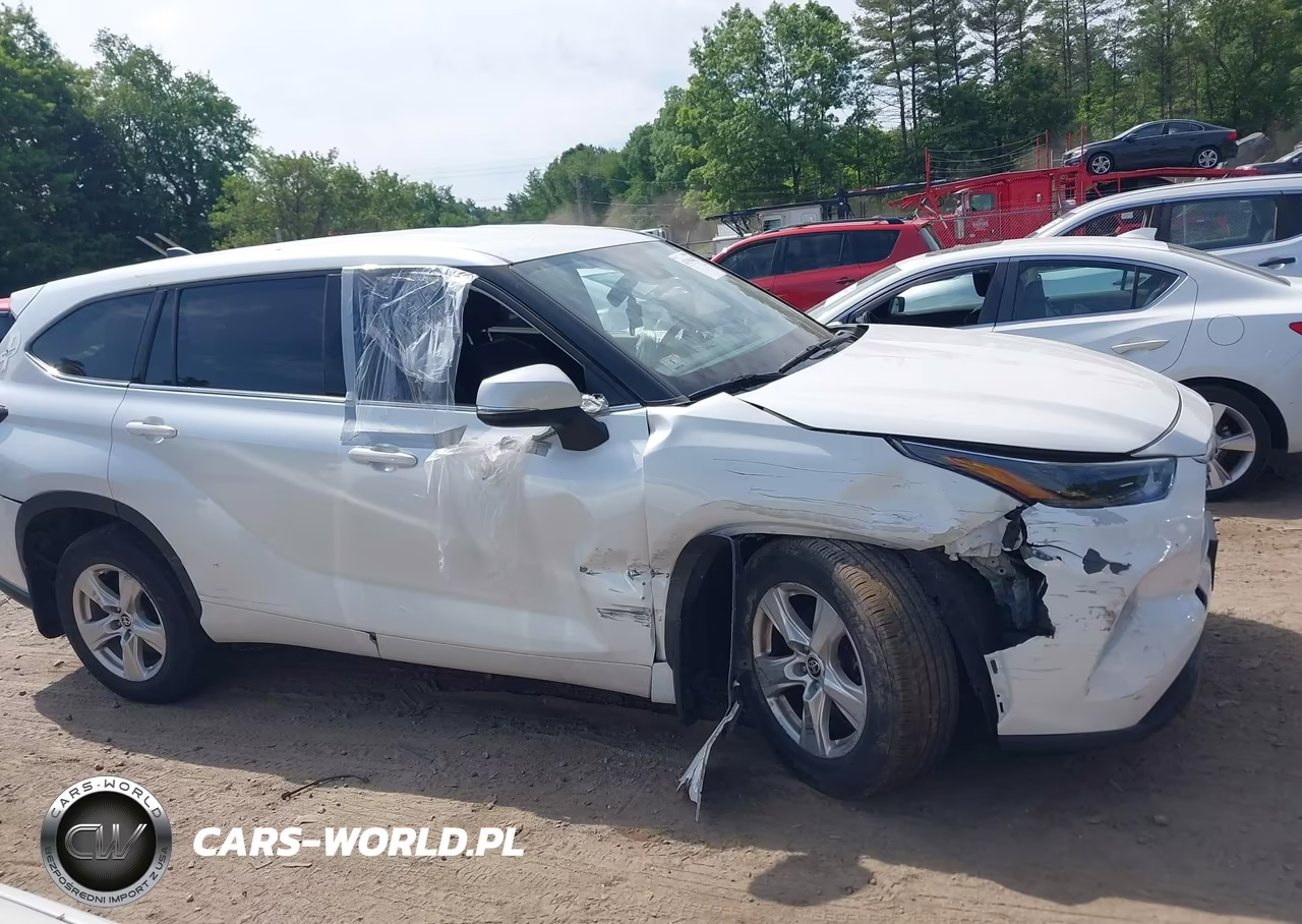 2022 Toyota Highlander Le VIN:5TDBZRBH2NS562539 - 13
