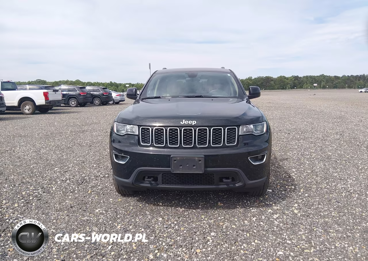 2019 Jeep Grand Cherokee Laredo E 4X4 VIN:1C4RJFAG4KC754197 - 13