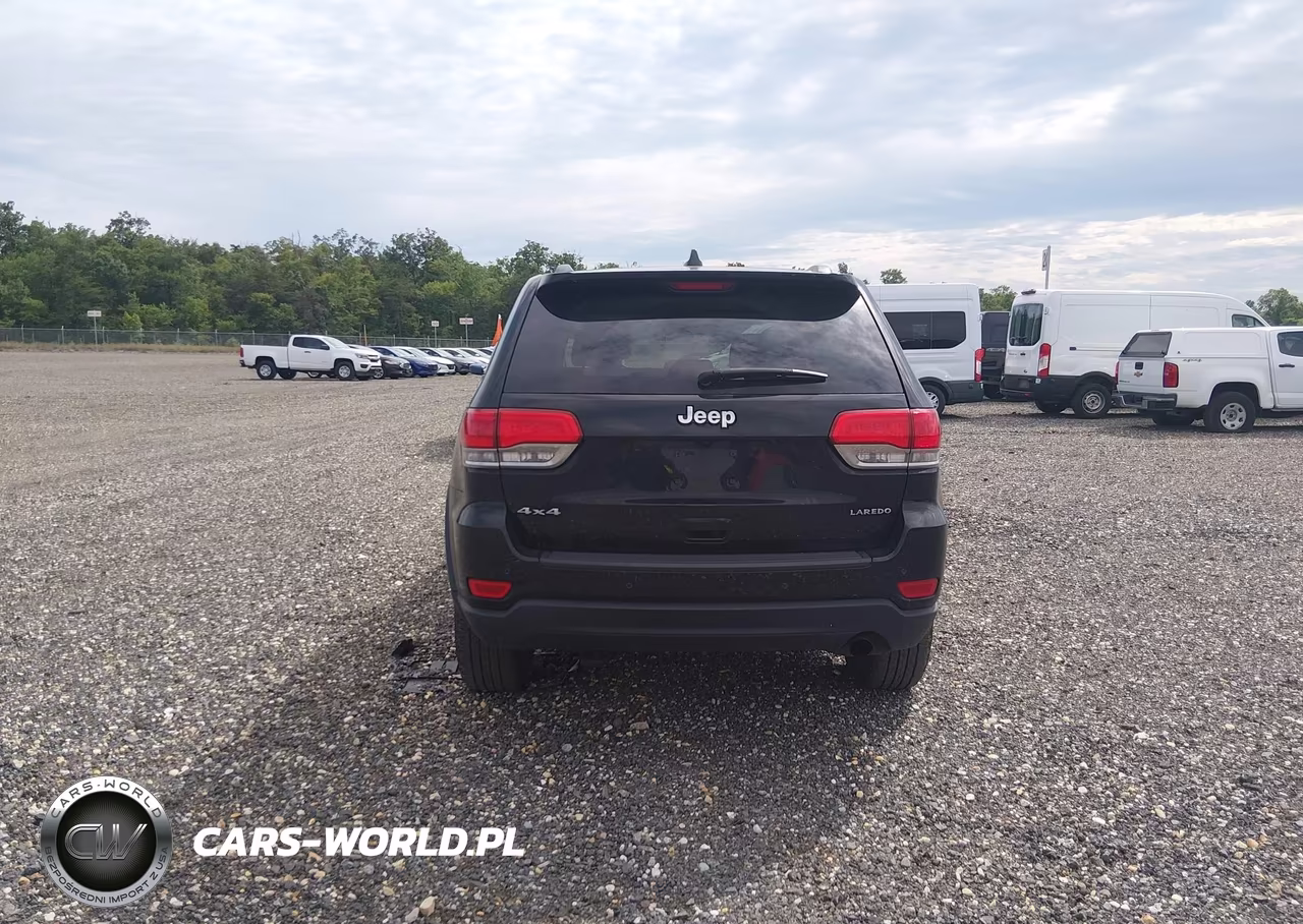 2019 Jeep Grand Cherokee Laredo E 4X4 VIN:1C4RJFAG4KC754197 - 17