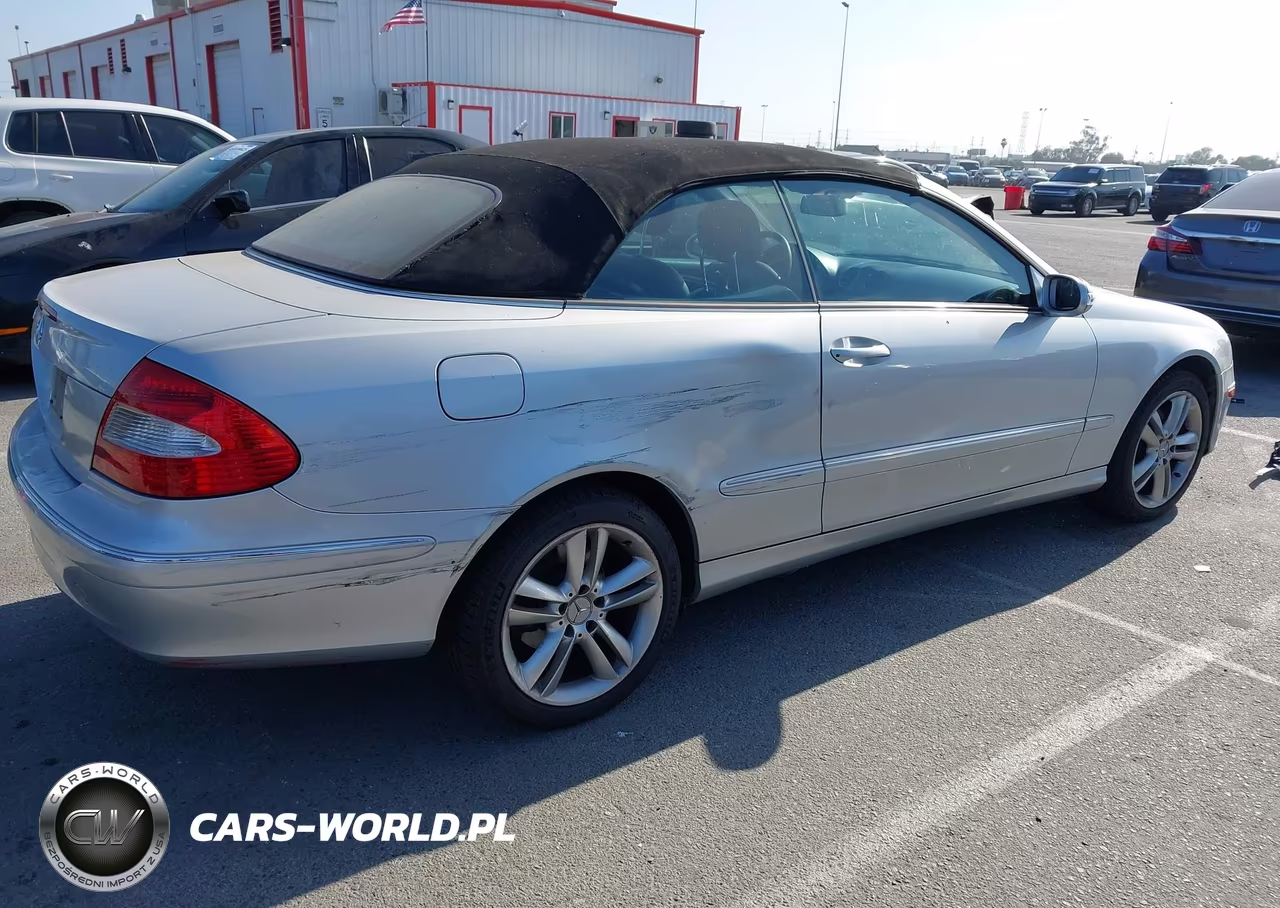 2007 Mercedes-Benz Clk 350 VIN:WDBTK56G57F208681 - 4