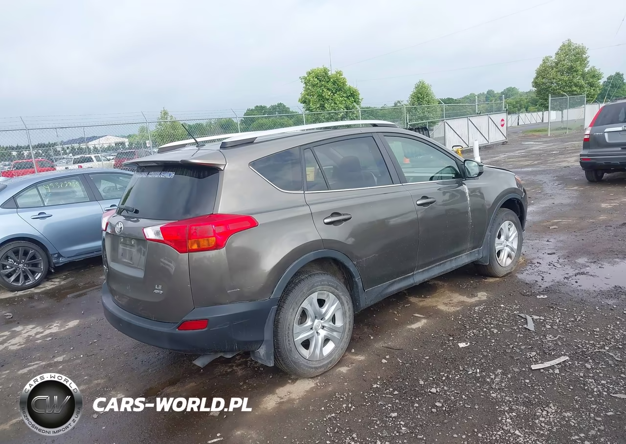 2015 Toyota Rav4 Le VIN:JTMBFREV2FD097378 - 4
