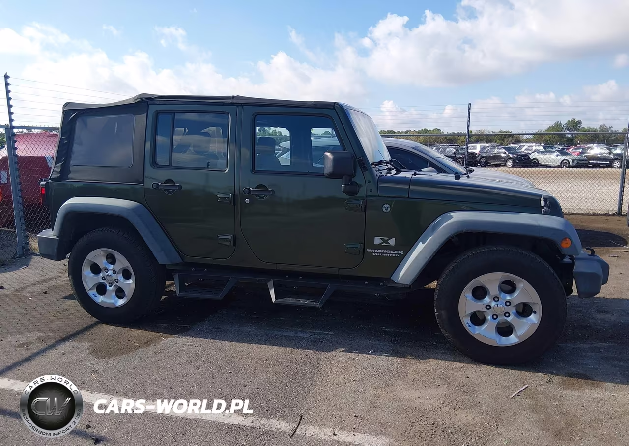 2008 Jeep Wrangler Unlimited X VIN:1J4GB39148L651190 - 13
