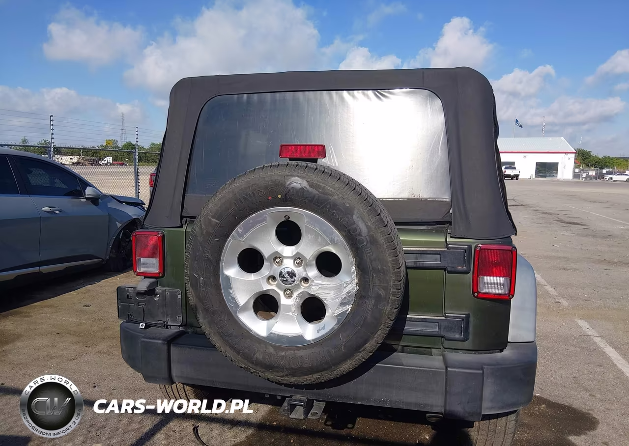 2008 Jeep Wrangler Unlimited X VIN:1J4GB39148L651190 - 16