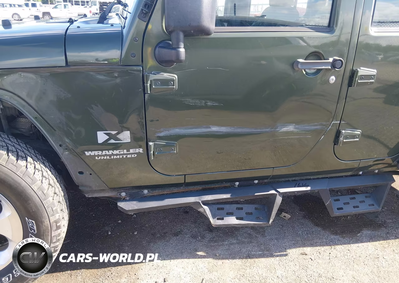 2008 Jeep Wrangler Unlimited X VIN:1J4GB39148L651190 - 17