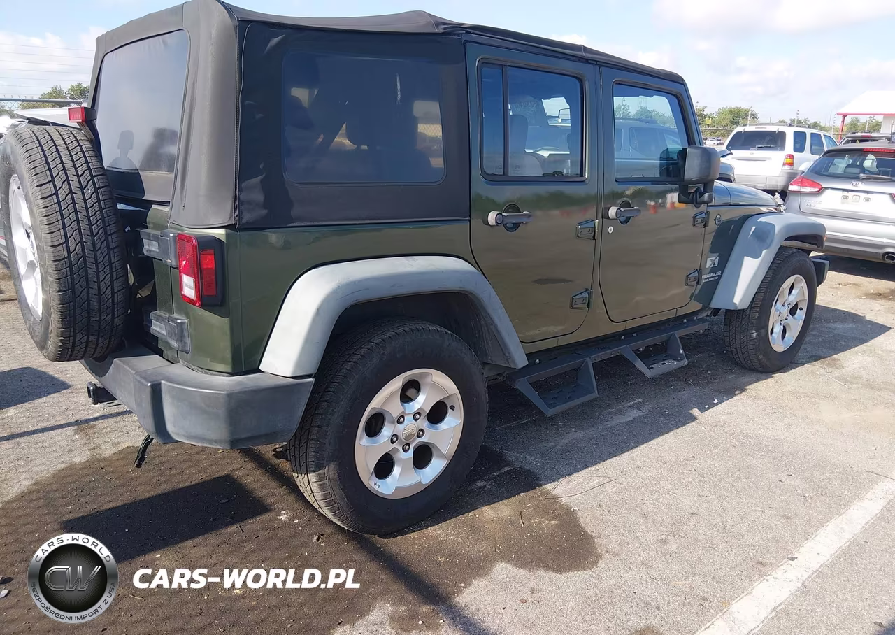 2008 Jeep Wrangler Unlimited X VIN:1J4GB39148L651190 - 4