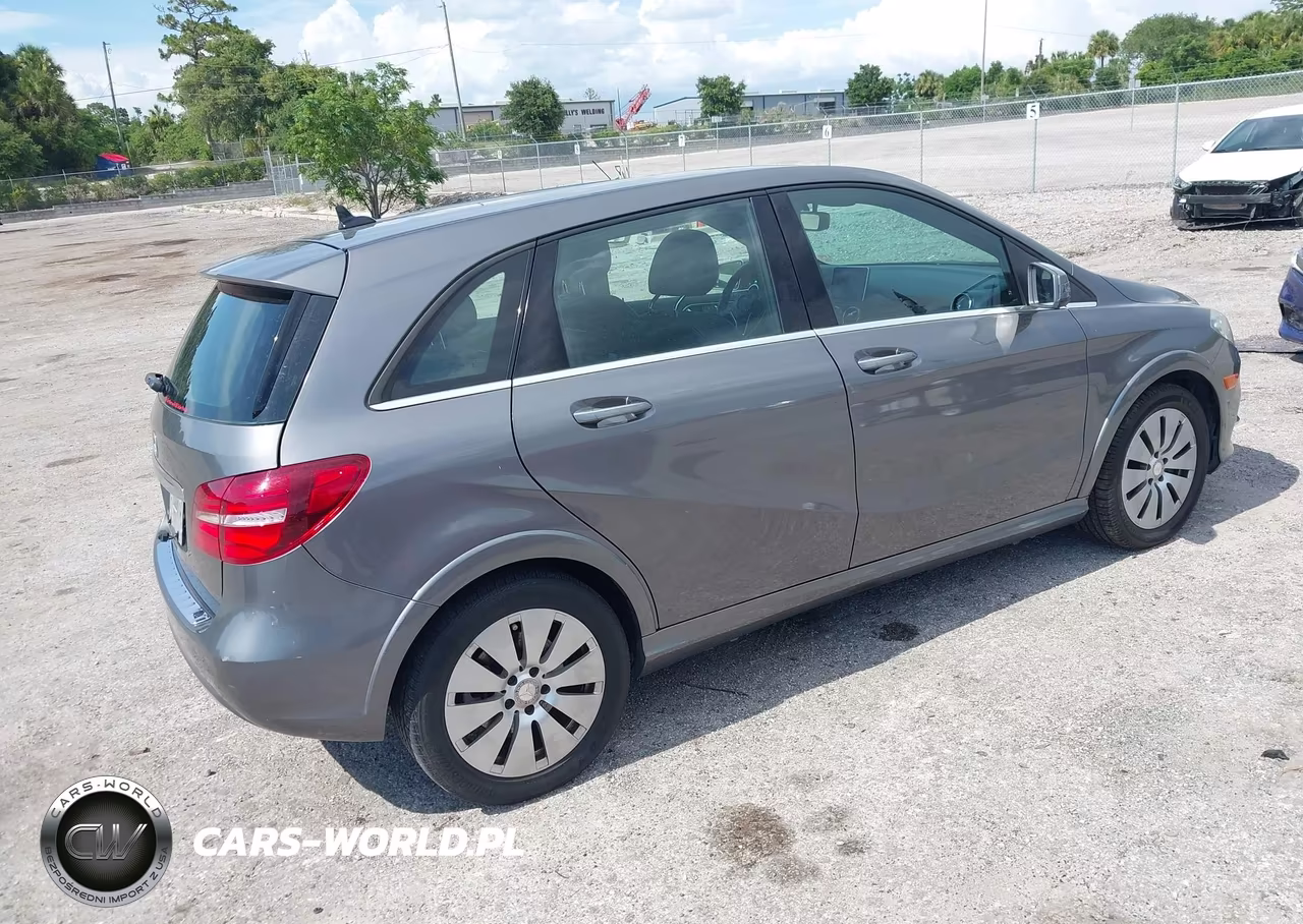 2016 Mercedes-Benz B 250E VIN:WDDVP9AB9GJ010140 - 4