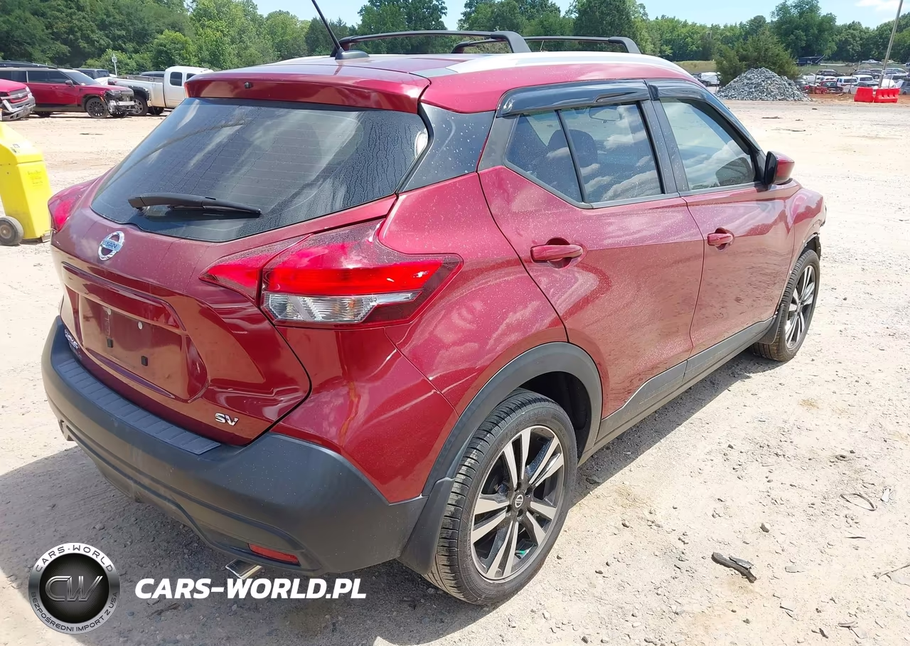 2019 Nissan Kicks Sv VIN:3N1CP5CUXKL497135 - 4