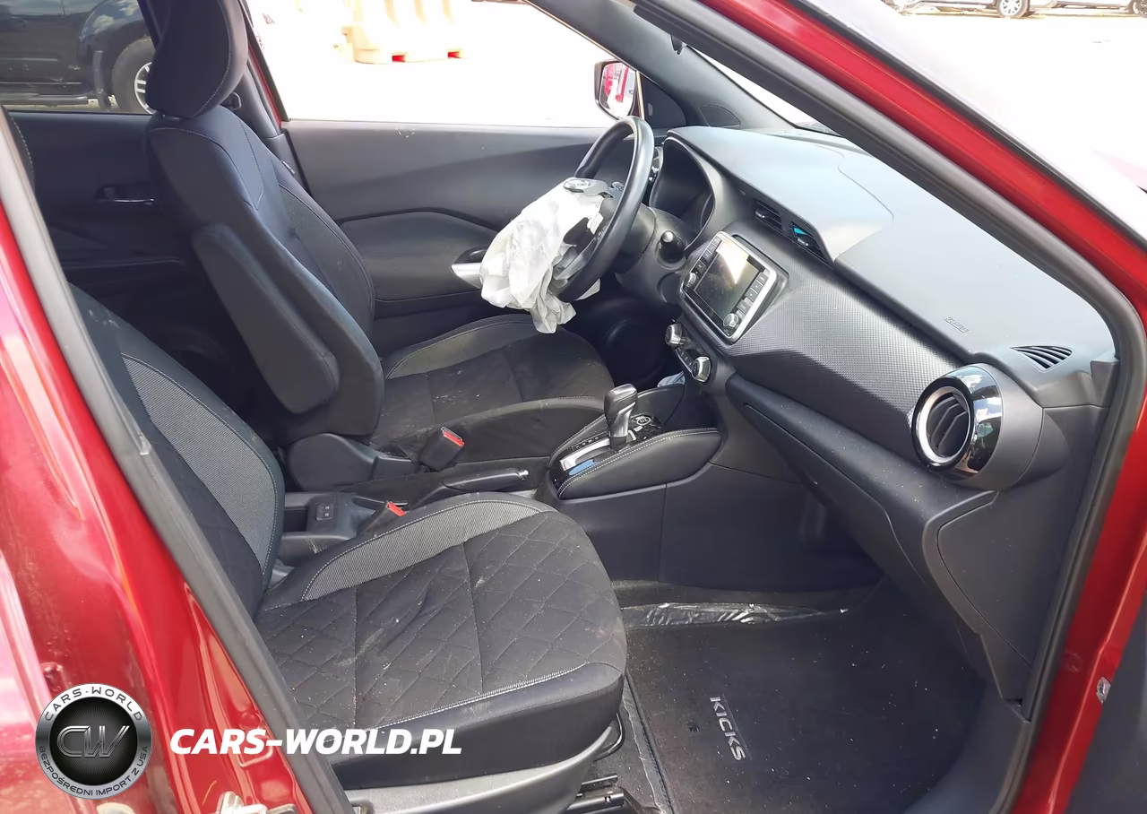 2019 Nissan Kicks Sv VIN:3N1CP5CUXKL497135 - 5