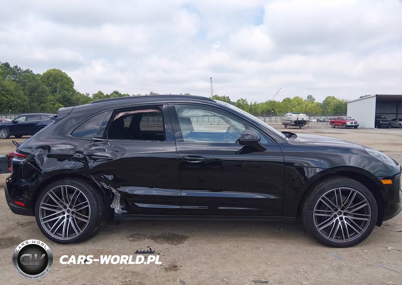 2026 Porsche Macan T VIN:WP1AA2A59TLB01563 - 13