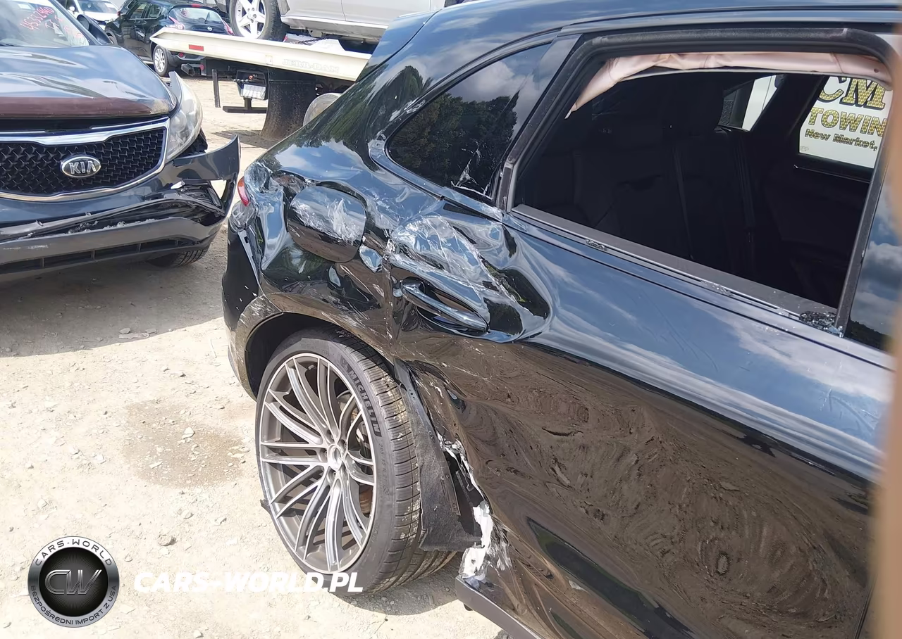 2026 Porsche Macan T VIN:WP1AA2A59TLB01563 - 18