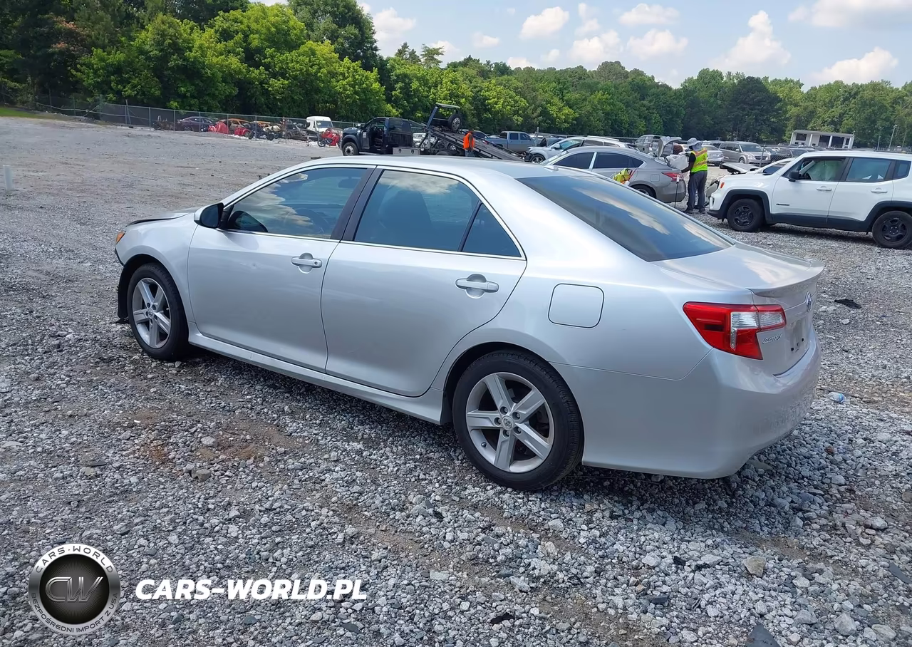 2012 Toyota Camry Se VIN:4T1BF1FK0CU102820 - 3