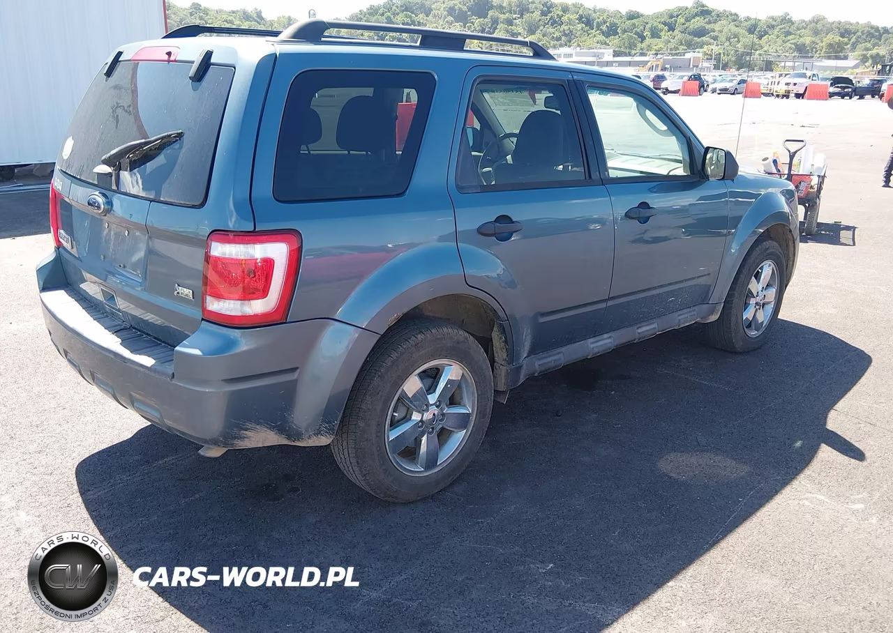 2011 Ford Escape Xlt VIN:1FMCU9DG8BKB13713 - 4