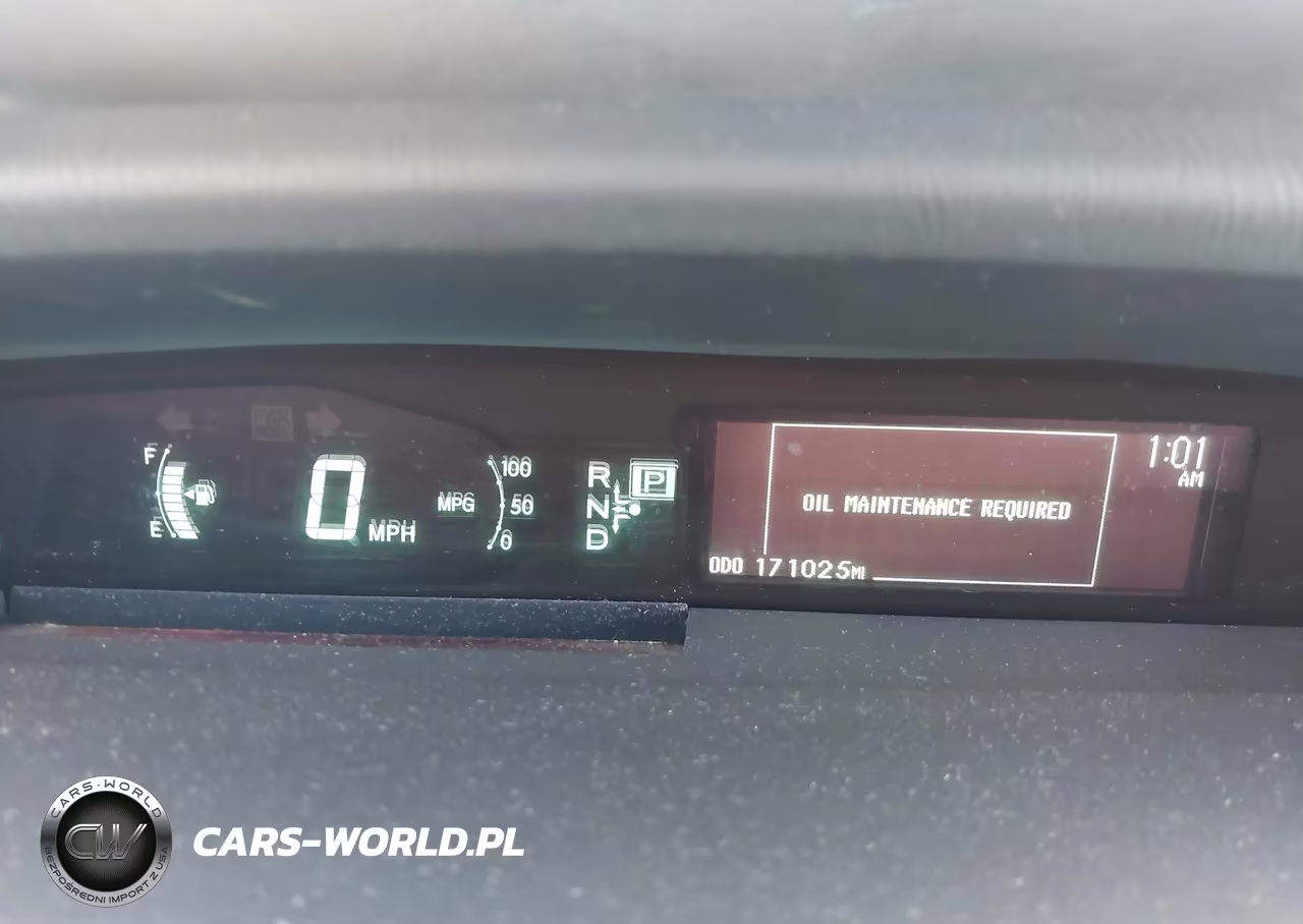 2011 Toyota Prius Two VIN:JTDKN3DU8B0265745 - 7