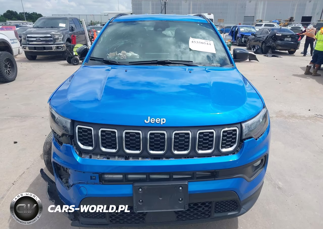 2024 Jeep Compass Latitude 4X4 VIN:3C4NJDBN9RT129390 - 12