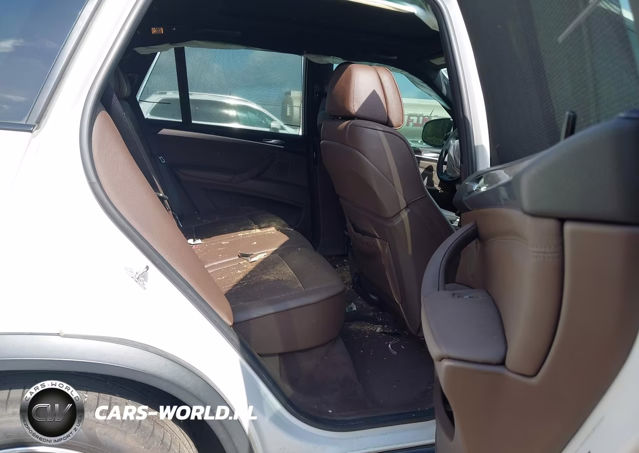 2012 BMW X5 xDrive50I VIN:5UXZV8C52CL426076 - 8