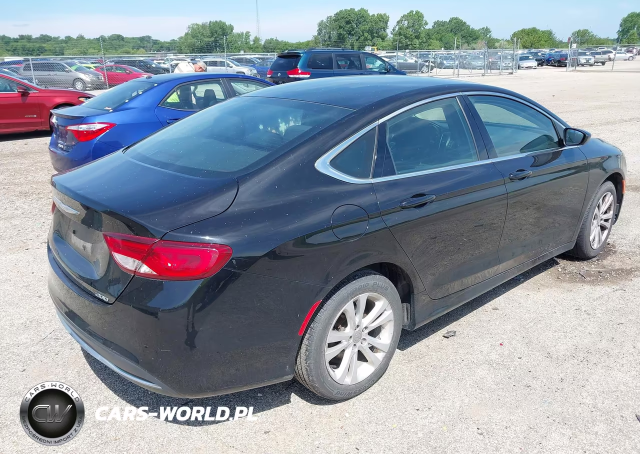 2016 Chrysler 200 Limited VIN:1C3CCCAB2GN171517 - 4