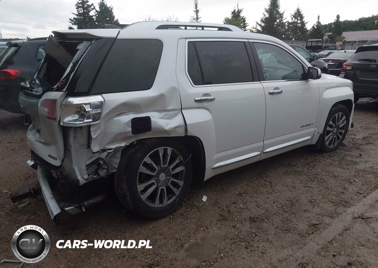 2017 GMC Terrain Denali VIN:2GKFLVE3XH6275559 - 4