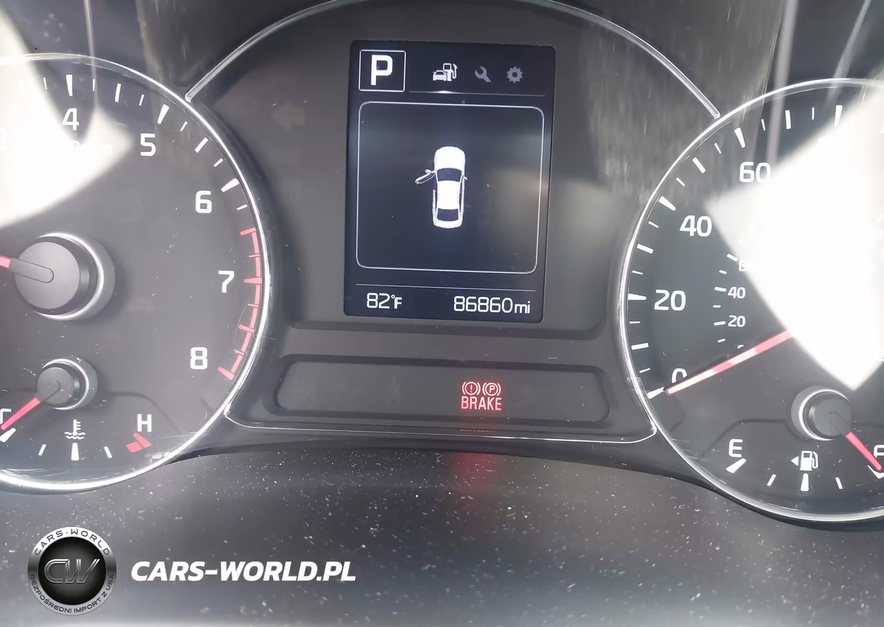 2018 Kia Forte Lx VIN:3KPFL4A78JE169888 - 15