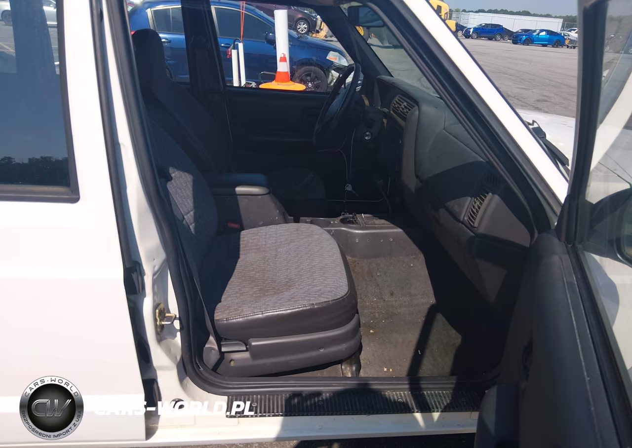 2000 Jeep Cherokee Se VIN:1J4FT28S3YL208865 - 5