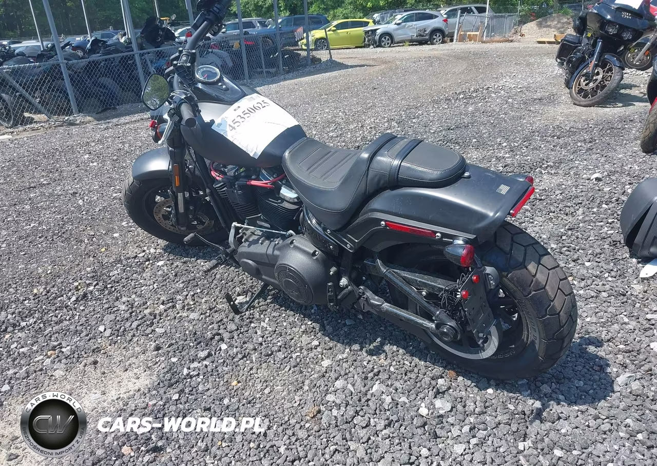 2018 Harley-Davidson Fxfbs Fat Bob 114 VIN:1HD1YLK1XJC066199 - 3