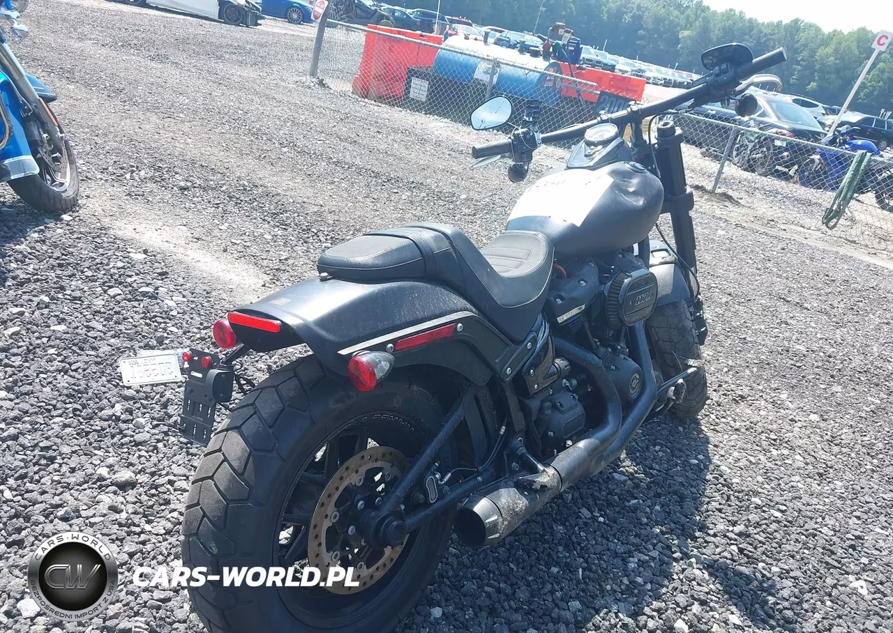 2018 Harley-Davidson Fxfbs Fat Bob 114 VIN:1HD1YLK1XJC066199 - 4
