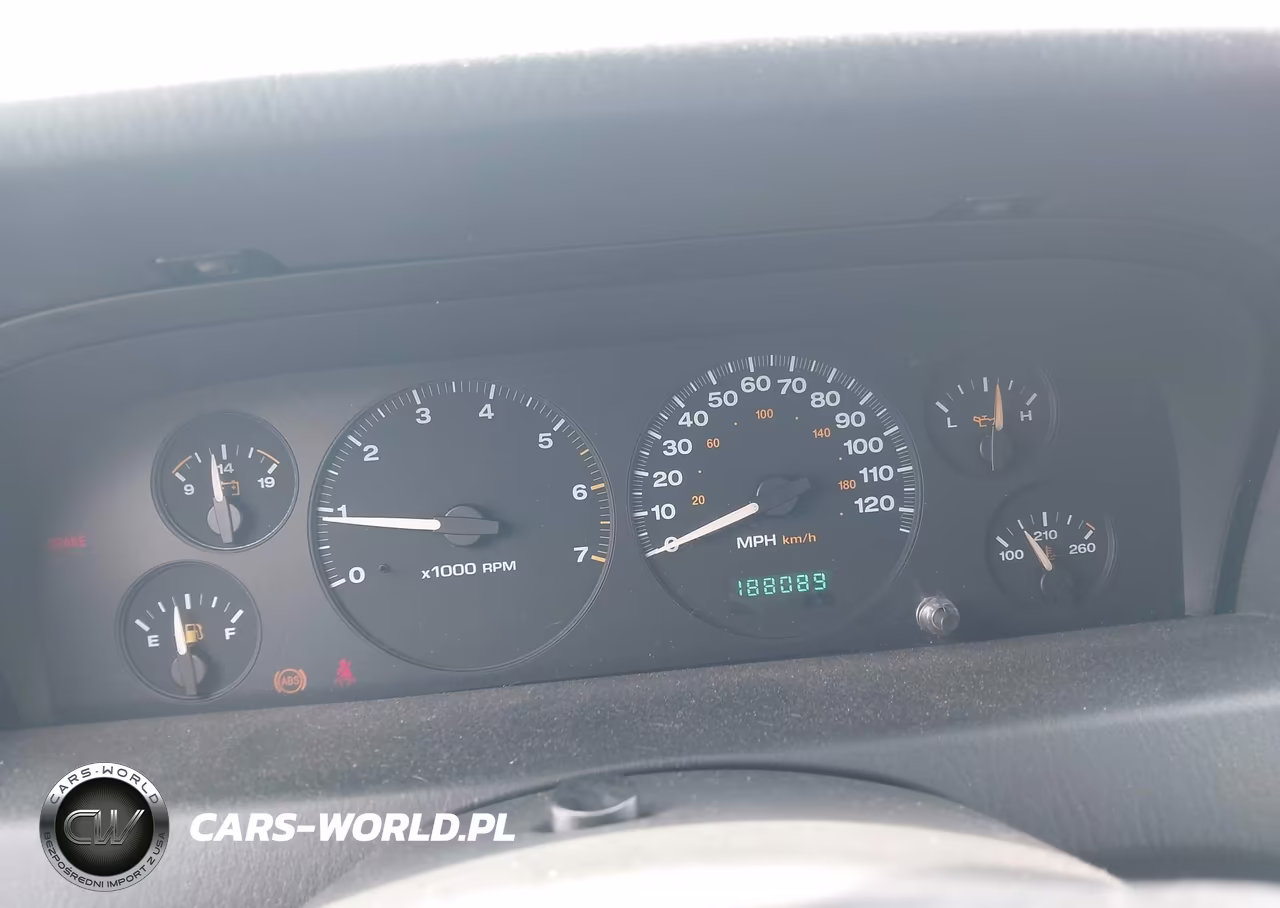 2004 Jeep Grand Cherokee Laredo VIN:1J4GW48S64C329391 - 7