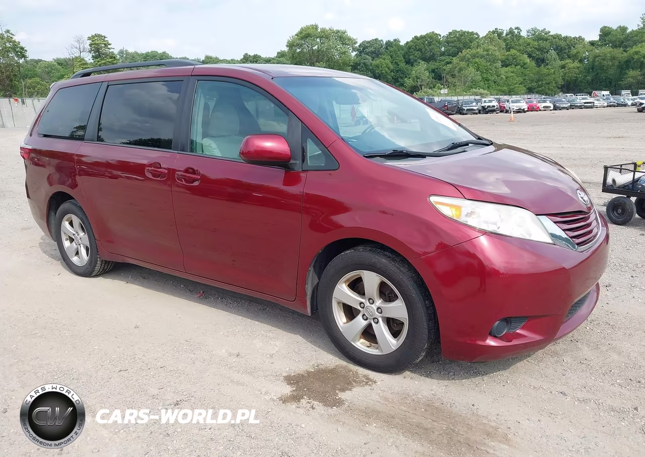 2017 Toyota Sienna Le 8 Passenger – zdjęcie 1 z 16