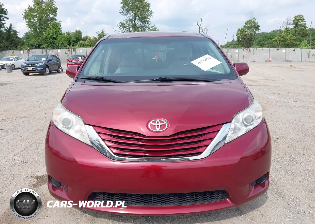 2017 Toyota Sienna Le 8 Passenger VIN:5TDKZ3DC9HS876692 - 12