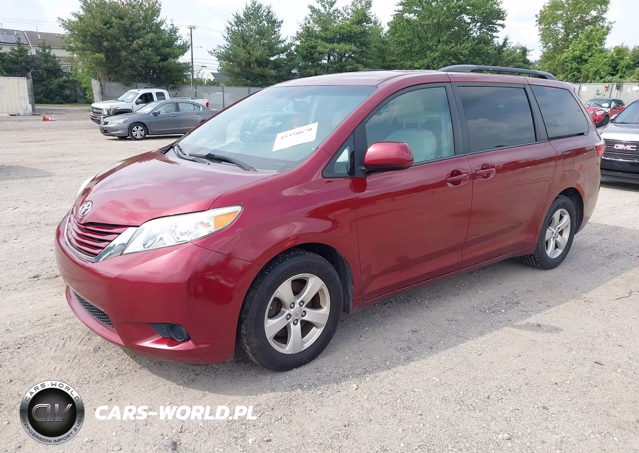2017 Toyota Sienna Le 8 Passenger VIN:5TDKZ3DC9HS876692 - 2