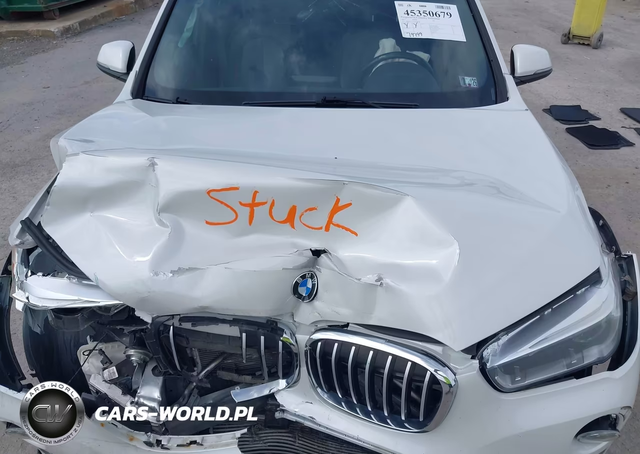 2017 BMW X1 xDrive28I VIN:WBXHT3C35H5F73398 - 10