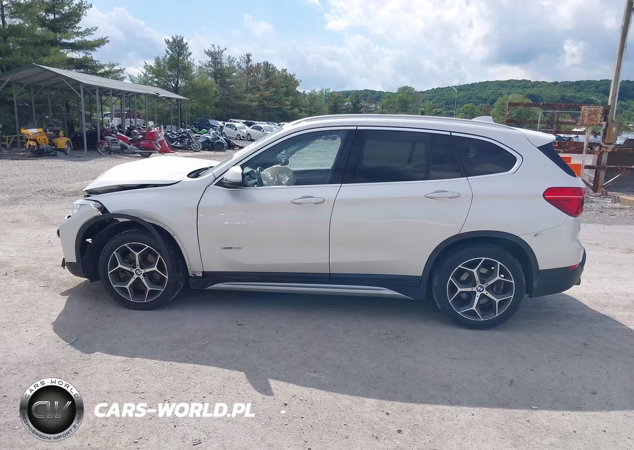 2017 BMW X1 xDrive28I VIN:WBXHT3C35H5F73398 - 14