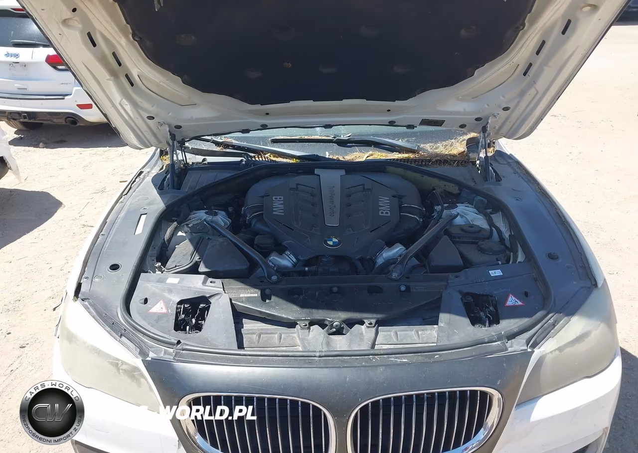 2012 BMW 750Li VIN:WBAKB8C50CC962789 - 10