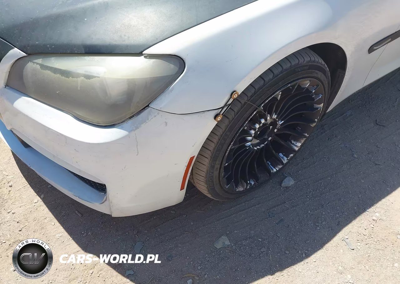 2012 BMW 750Li VIN:WBAKB8C50CC962789 - 6
