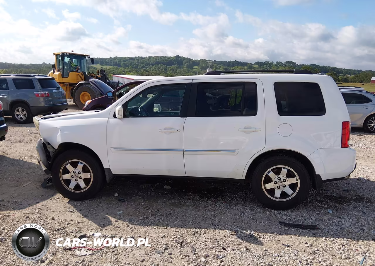 2010 Honda Pilot Touring VIN:5FNYF3H8XAB016626 - 15