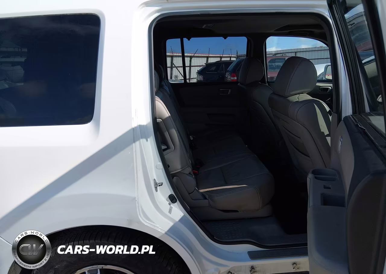 2010 Honda Pilot Touring VIN:5FNYF3H8XAB016626 - 8